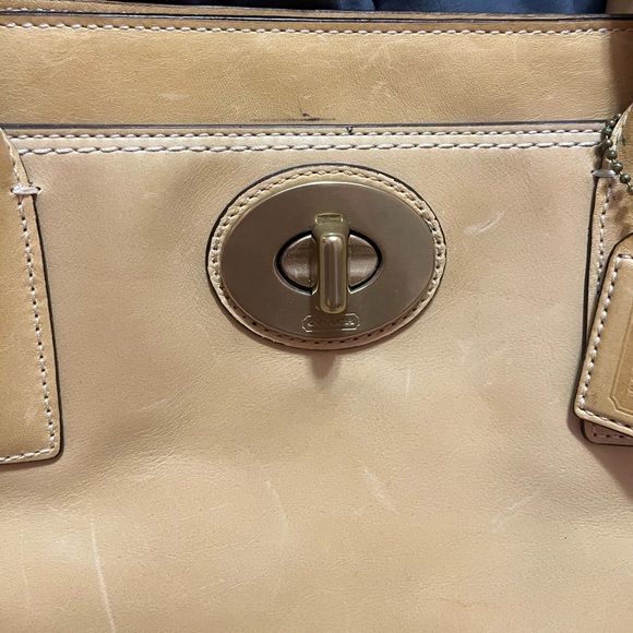 VINTAGE COACH Madeline Beige / Yellow Handbag - Picture 5 of 6